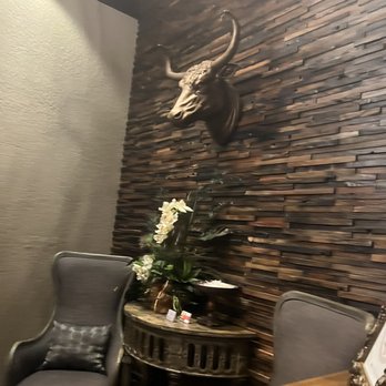 Flamestone American Grill - Decor - American Near Me - Oldsmar, Florida