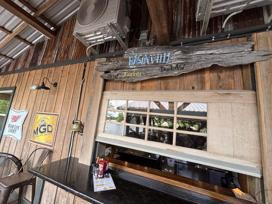 Turtle’s Bar & Grill by null