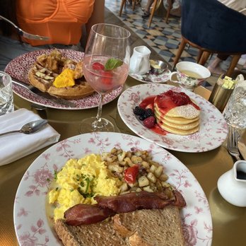 Little Hen - Breakfast & Brunch Near Me - Miami, Florida
