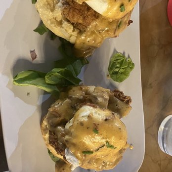 Ruby Sunshine Knoxville - Eggs Benedict - Breakfast & Brunch Near Me - Knoxville, Tennessee