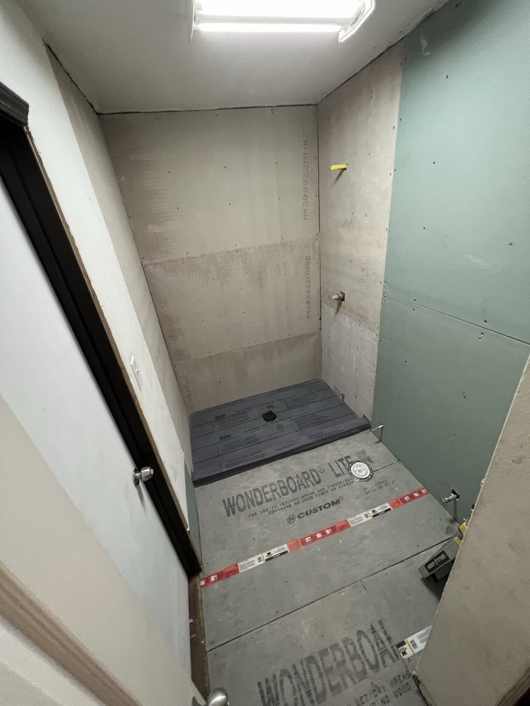 Slide of Flores construction