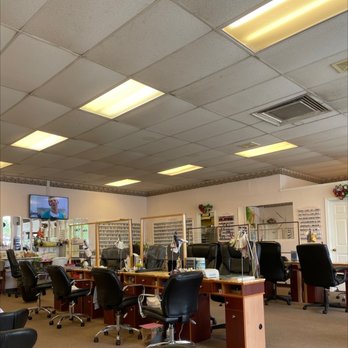 Hollywood Nail Design - Nail Salons Near Me - Virginia Beach, Virginia Hollywood Nail Design - Nail Salons Near Me - Virginia Beach, Virginia