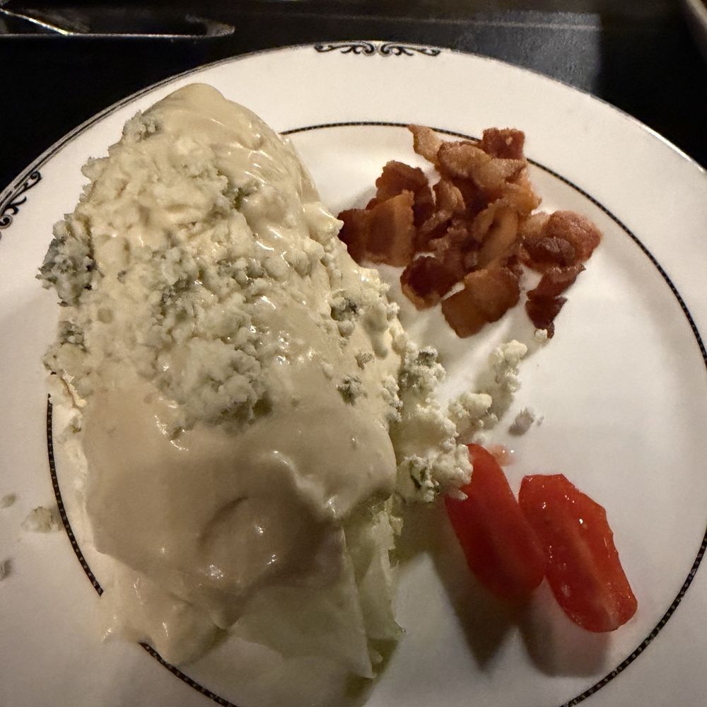 Ocho Dos Dos - Half wedge salad - Cocktail Bars Near Me - Del Rio, Texas