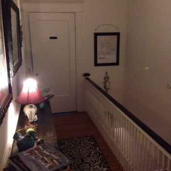 The One Bed and Breakfast - Upstairs hallway. - Bed & Breakfast Near Me - Richmond, Virginia The One Bed and Breakfast - Upstairs hallway. - Bed & Breakfast Near Me - Richmond, Virginia
