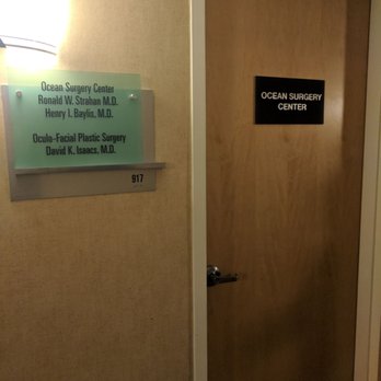 David Isaacs, MD - Entrance - Cosmetic Surgeons Near Me - Beverly Hills, California