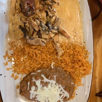 Old Mexico - Chicken chipotle, with rice and beans. - Mexican Near Me - Green Bay, Wisconsin Old Mexico - Chicken chipotle, with rice and beans. - Mexican Near Me - Green Bay, Wisconsin