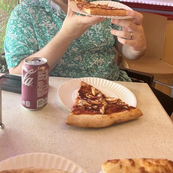 Phil's Heavenly Pizza - bbq pizza - Pizza Near Me - Pompano Beach, Florida