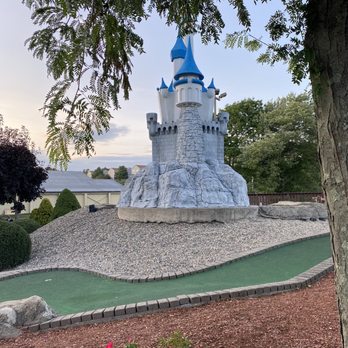 Castle Creek Adventure Land - a miniature golf course - Mini Golf Near Me - Salem, Massachusetts