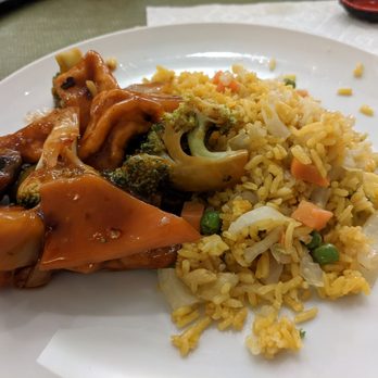 Dragon King - Sezchuan tofu and veggies (great) amd veggie fried rice (bland). - Chinese Near Me - New Orleans, Louisiana Dragon King - Sezchuan tofu and veggies (great) amd veggie fried rice (bland). - Chinese Near Me - New Orleans, Louisiana