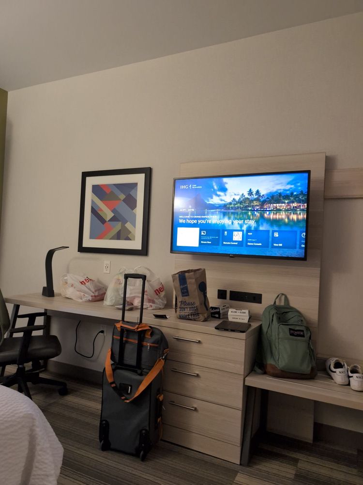 Holiday Inn Express & Suites Grand Rapids Airport - South - wedding in Grand Rapids, MI