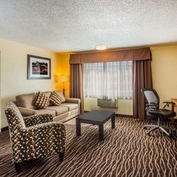 Days Inn by Wyndham Yakima - Suite