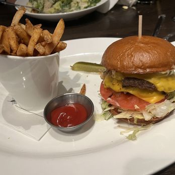 Cooper’s Hawk Winery & Restaurant - Wine Bars Near Me - Schererville, Indiana