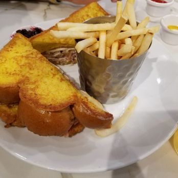 SweetDiner - Monte cristo - Diners Near Me - Milwaukee, Wisconsin SweetDiner - Monte cristo - Diners Near Me - Milwaukee, Wisconsin