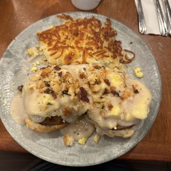 Pyramid Cafe - Country Benedict - Burgers Near Me - Las Vegas, Nevada