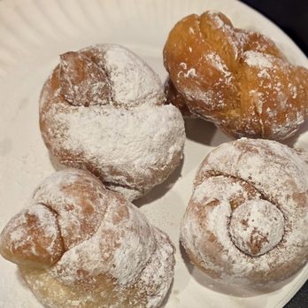 Jonny D's Pizza - Zeppoles... yum! - Pizza Near Me - Huntington, New York