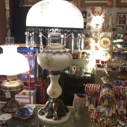 Dusty Treasures Antiques - Fenton lamp
