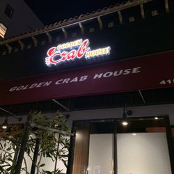 Golden Crab House - Golden Crab House