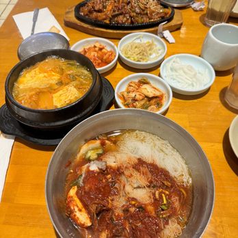 Yett Gol - Cold noodles, spicy kimchi soup, pork bulgogi. - Korean Near Me - Silver Spring, Maryland