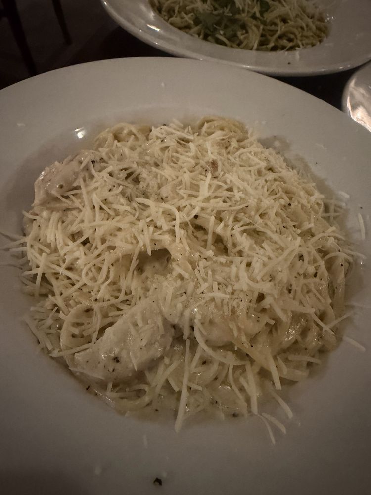 Ennio’s Pasta House - Photo 3