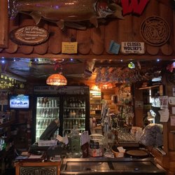 Black Bear Bar & Grill - How a Northwoods Bar should look!