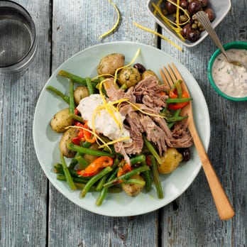 Yummy Meals Pop-up Store - Een maaltijdsalade met alle ingredienten van een Vitello Tonato! - Do-It-Yourself Food Near Me - Amsterdam Yummy Meals Pop-up Store - Een maaltijdsalade met alle ingredienten van een Vitello Tonato! - Do-It-Yourself Food Near Me - Amsterdam