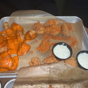 Buffalo Wild Wings - pitiful - Chicken Wings Near Me - Berwyn, Illinois Buffalo Wild Wings - pitiful - Chicken Wings Near Me - Berwyn, Illinois