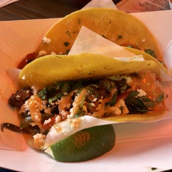 El Cuban Diner - Carne asada tacos - Diners Near Me - Miami, Florida