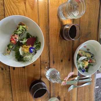 Common Ground Kauai - Quiche with pesto sauce and side salad: all locally grown - Attraction Farms Near Me - Kilauea, Hawaii