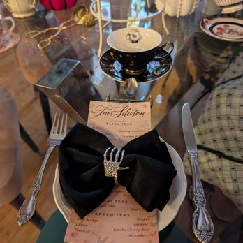 Tea at 1024 - Tea Rooms Near Me - Honolulu, Hawaii