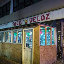 Taco Veloz - Front