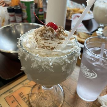 Fish N Tails Oyster Bar - Piña colada - Seafood Near Me - Richardson, Texas