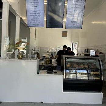 Brothers Deli - Sandwiches Near Me - Oakland, California