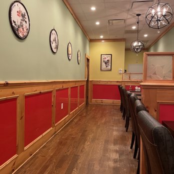 Ren Dumpling & Noodle House - Inside the restaurant - Chinese Near Me - Wilton, Connecticut