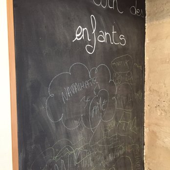 Grumpy Cakes - I think it says the corner of children - Tea Rooms Near Me - Marseille, 13