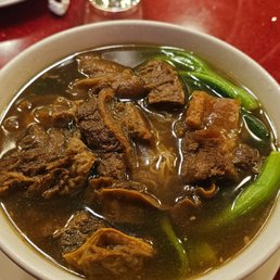 Beef noodle soup