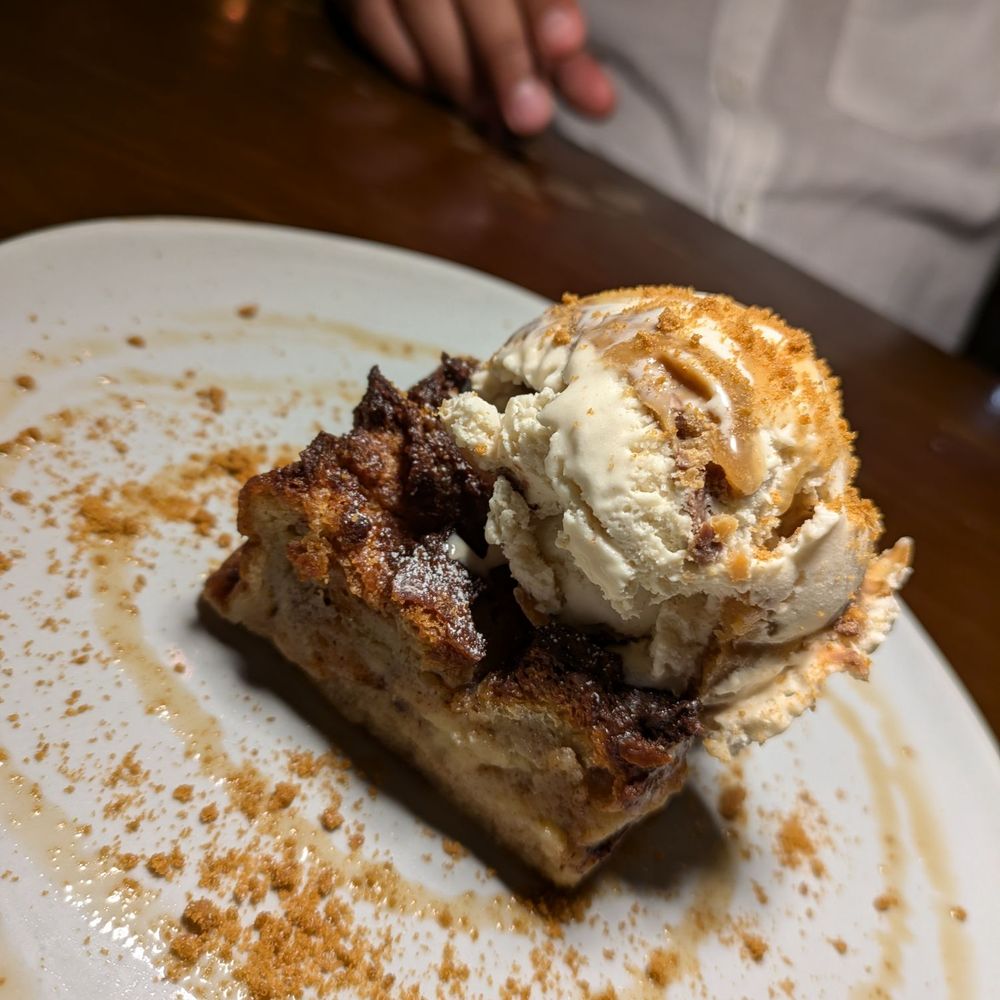 Le Chick - Bread pudding - Cocktail Bars Near Me - Miami, Florida Le Chick - Bread pudding - Cocktail Bars Near Me - Miami, Florida