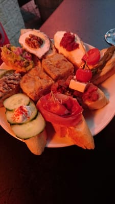 Le Comptoir du Foie Gras by null