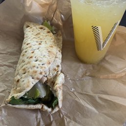 Greek chicken pita