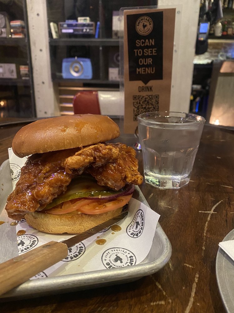 TURNTABLE CHICKEN & ROCK Updated March 2024 16 Photos 290 5ave