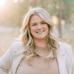 Jessica Anderson - State Farm Insurance Agent - New Team Member alert! Welcome to the team, Riley!
