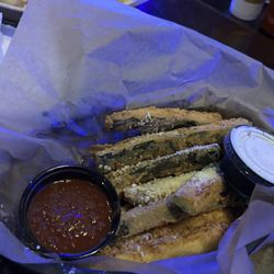 Maloney's Local Irish Pub - Zucchini fries