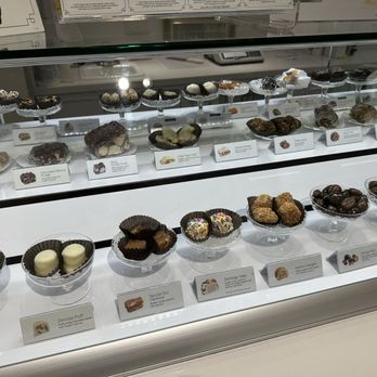 See's Candies - Candy Stores Near Me - Los Angeles, California See's Candies - Candy Stores Near Me - Los Angeles, California
