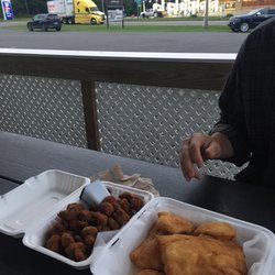 S'Huckins Lobstah - 2pc haddock & fried mushrooms