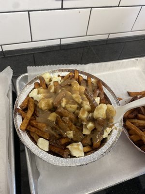 Berg's Smoked Meat & Poutine by null