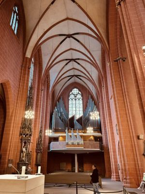 Frankfurt Cathedral by null
