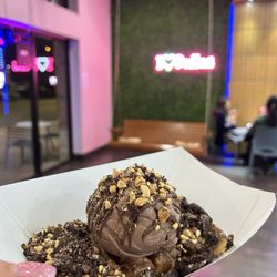 Dessert Lab Addison - LOVE this place, and they're open pretty late. Staff is always no friendly !