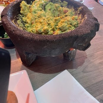 Esmeralda’s - Guacamole - Mexican Near Me - Minneapolis, Minnesota