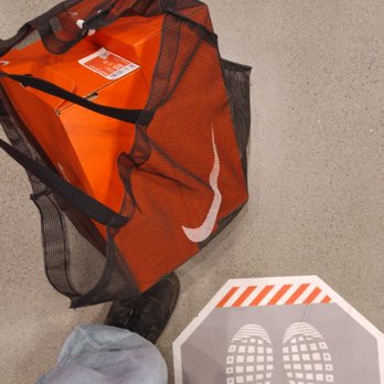 nike factory store watts