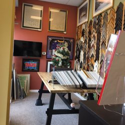 The Frame Market - Mclean