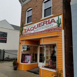 Franco's Taqueria - Francos storefront on E. Scott Street.